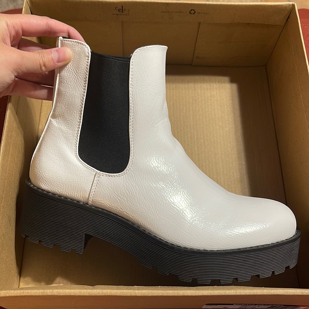 White Chelsea boots